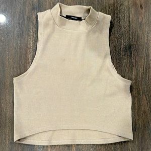 HIGH NECK BASIC TOP